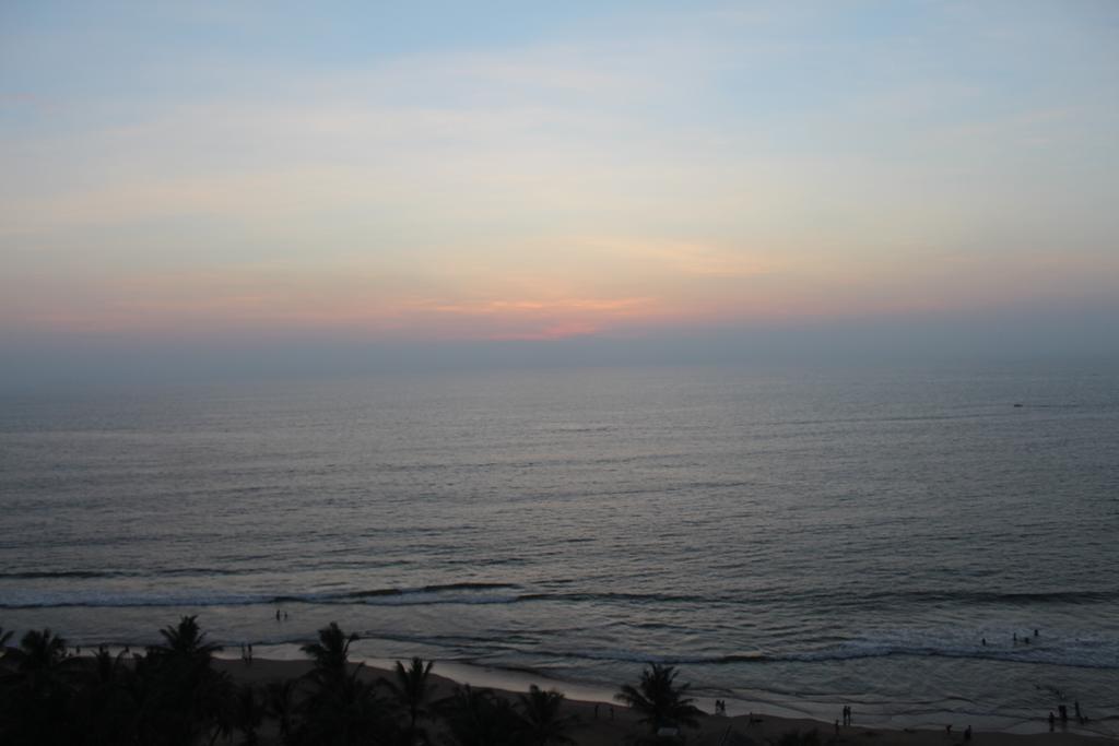 Cozy Sea View Luxury Apartment, Fully Furnished, 2 Bedrooms, 2 Bathrooms Dehiwala-Mount Lavinia Buitenkant foto
