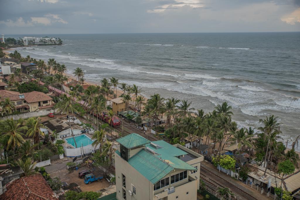 Cozy Sea View Luxury Apartment, Fully Furnished, 2 Bedrooms, 2 Bathrooms Dehiwala-Mount Lavinia Buitenkant foto