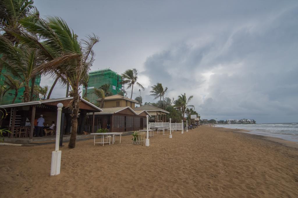 Cozy Sea View Luxury Apartment, Fully Furnished, 2 Bedrooms, 2 Bathrooms Dehiwala-Mount Lavinia Buitenkant foto