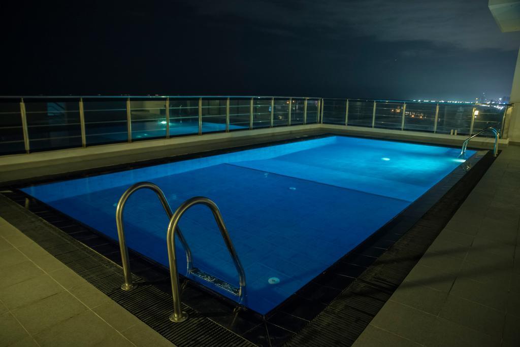 Cozy Sea View Luxury Apartment, Fully Furnished, 2 Bedrooms, 2 Bathrooms Dehiwala-Mount Lavinia Buitenkant foto