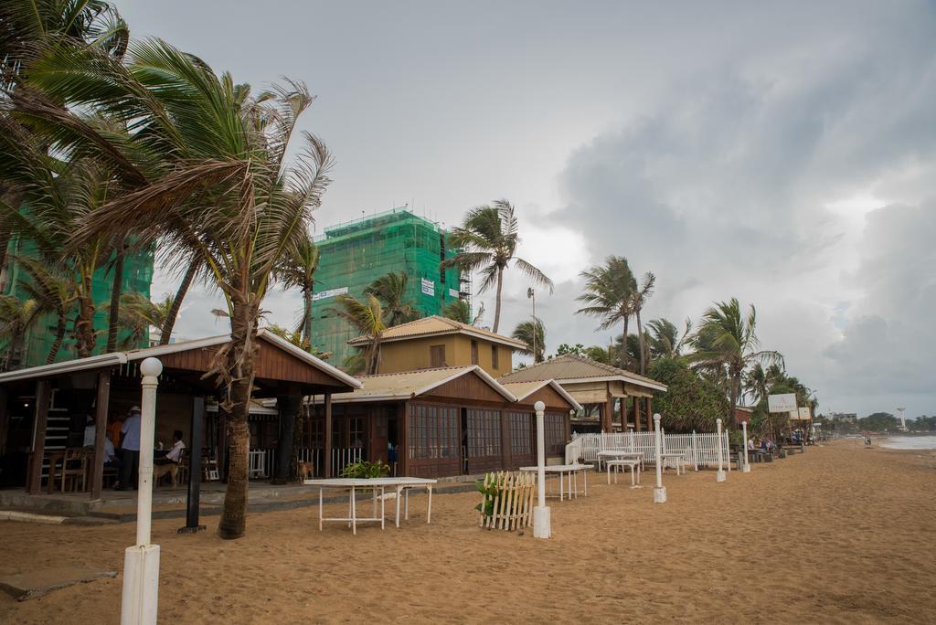 Cozy Sea View Luxury Apartment, Fully Furnished, 2 Bedrooms, 2 Bathrooms Dehiwala-Mount Lavinia Buitenkant foto