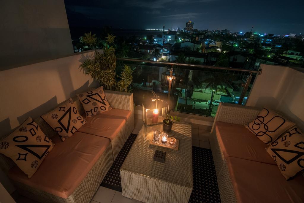Cozy Sea View Luxury Apartment, Fully Furnished, 2 Bedrooms, 2 Bathrooms Dehiwala-Mount Lavinia Buitenkant foto