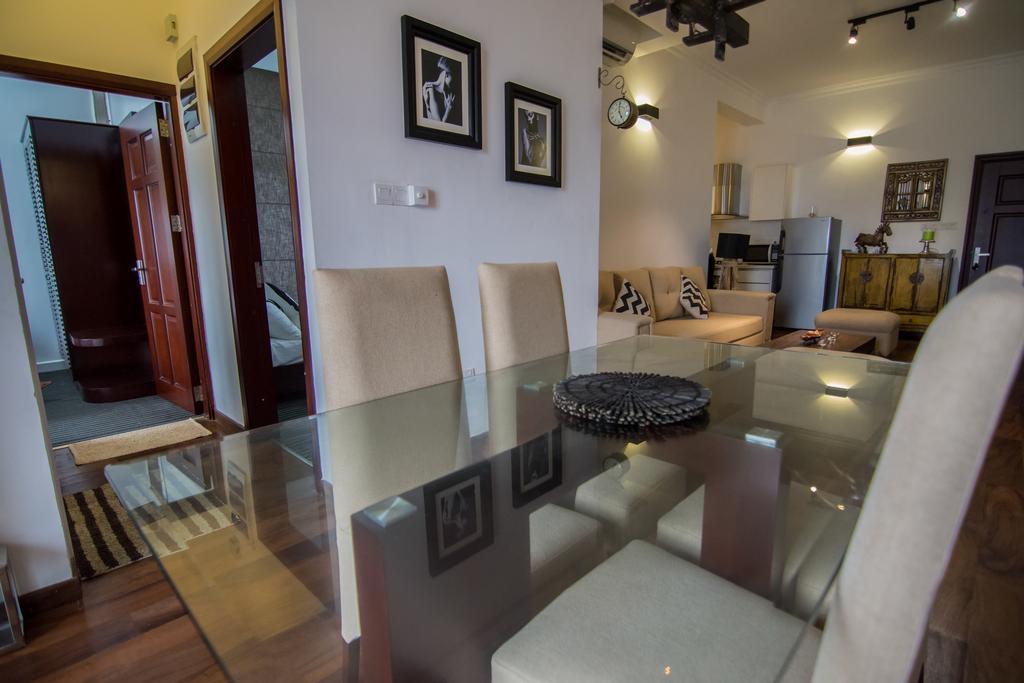 Cozy Sea View Luxury Apartment, Fully Furnished, 2 Bedrooms, 2 Bathrooms Dehiwala-Mount Lavinia Buitenkant foto